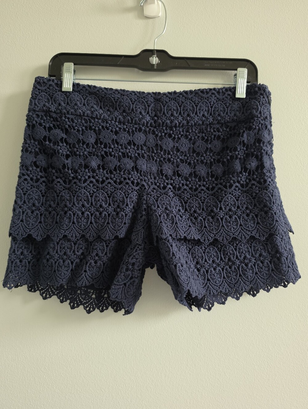 LOFT Riviera Shorts Navy Blue Crochet Lace Size 2 Side Zip